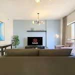 Livbnb- Stylish 2Bhk In Jbr Beach Access
