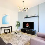 Livbnb- Stylish 2Bhk In Jbr Beach Access