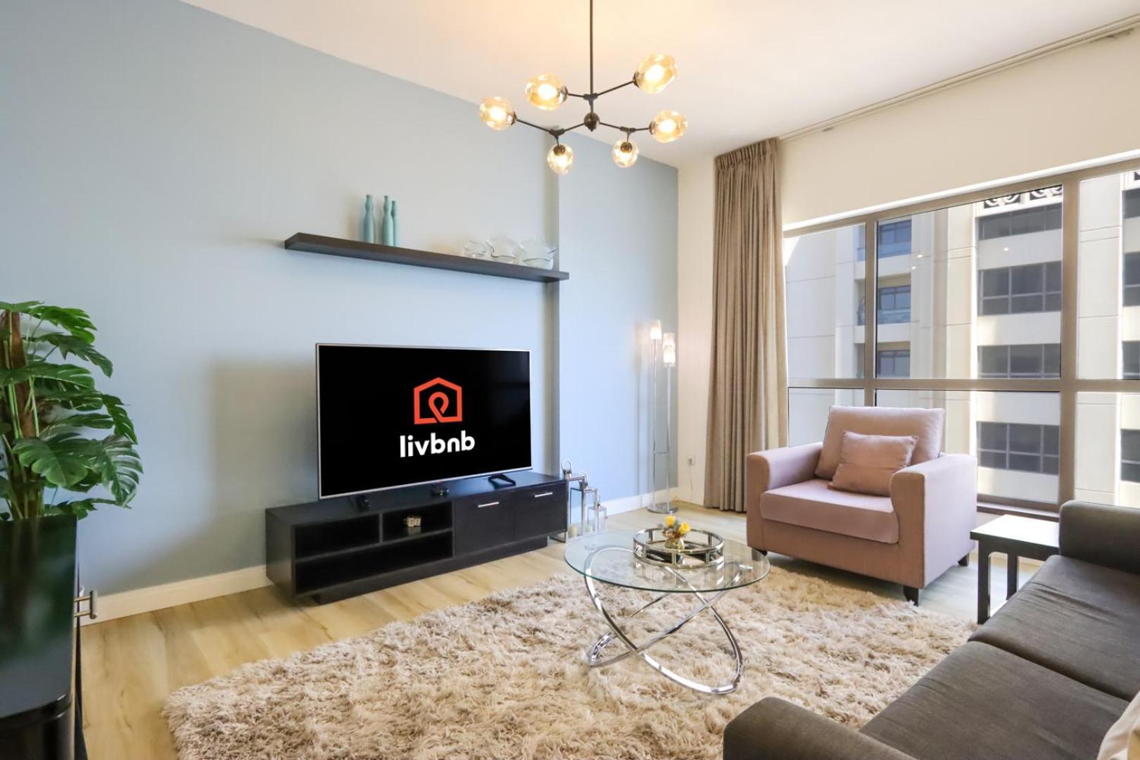 Livbnb- Stylish 2bhk In Jbr Access Apartment