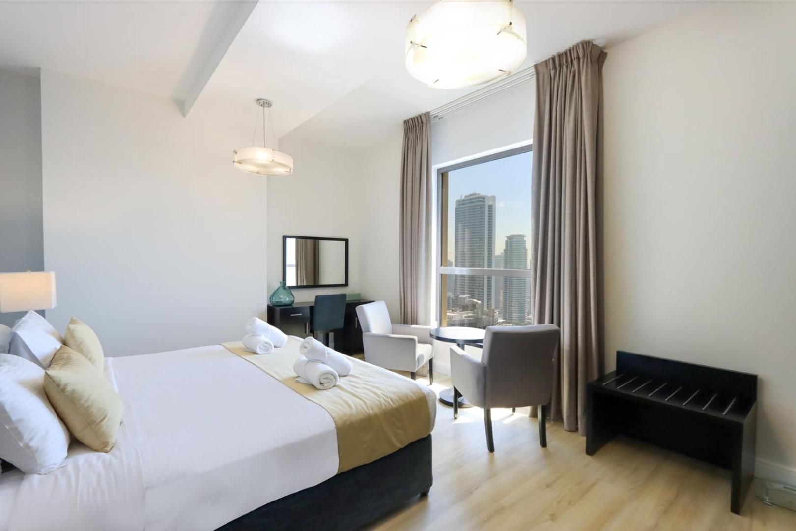 Livbnb- Stylish 2bhk In Jbr Access Apartment *