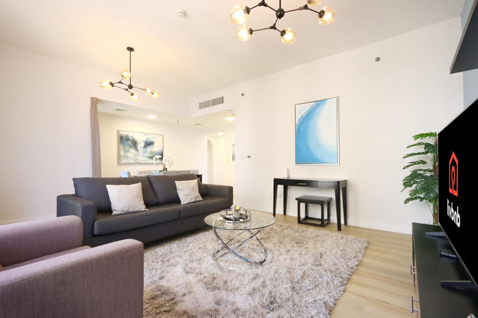 Apartment Livbnb- Stylish 2bhk In Jbr Access